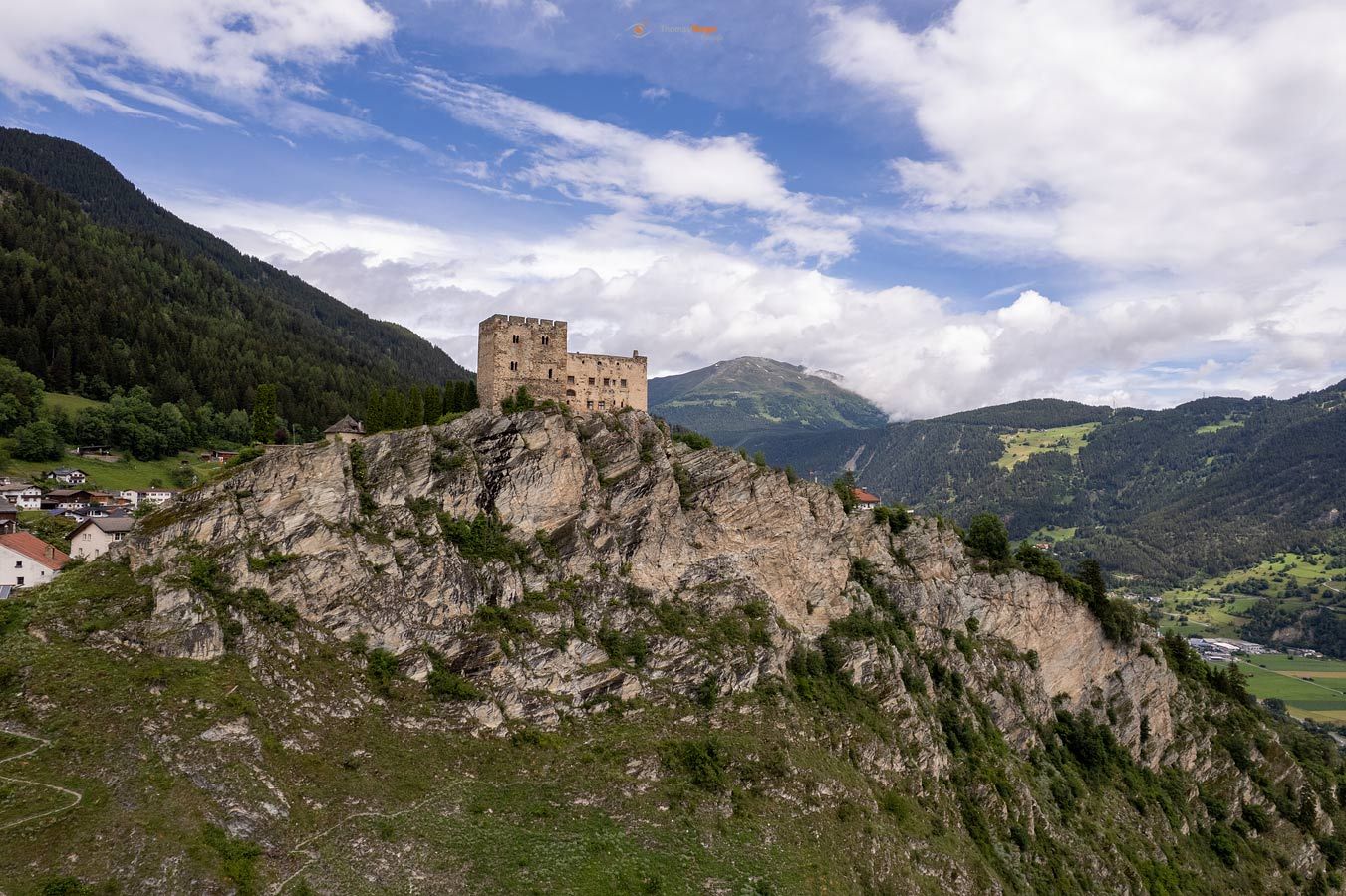 Burg Laudeck in Ladis in Tirol, Österreich Burg Laudeck in Ladis in Tirol, Österreich