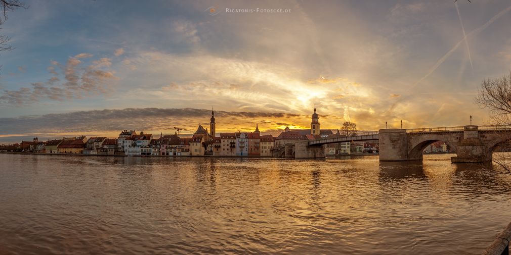 Kitzingen mit der Mainbrücke aus dem Jahr 1300