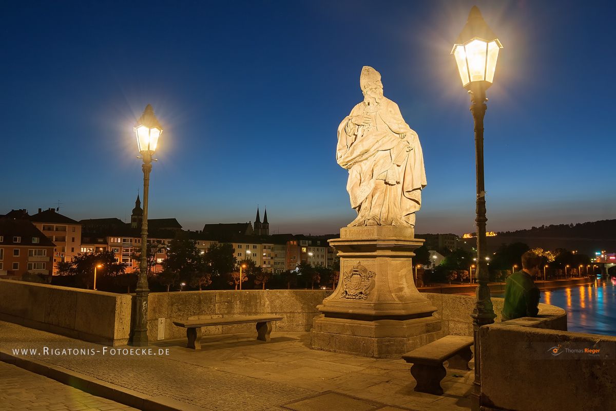 Statue auf der Marienbrücke (Statue auf der Marienbrücke)