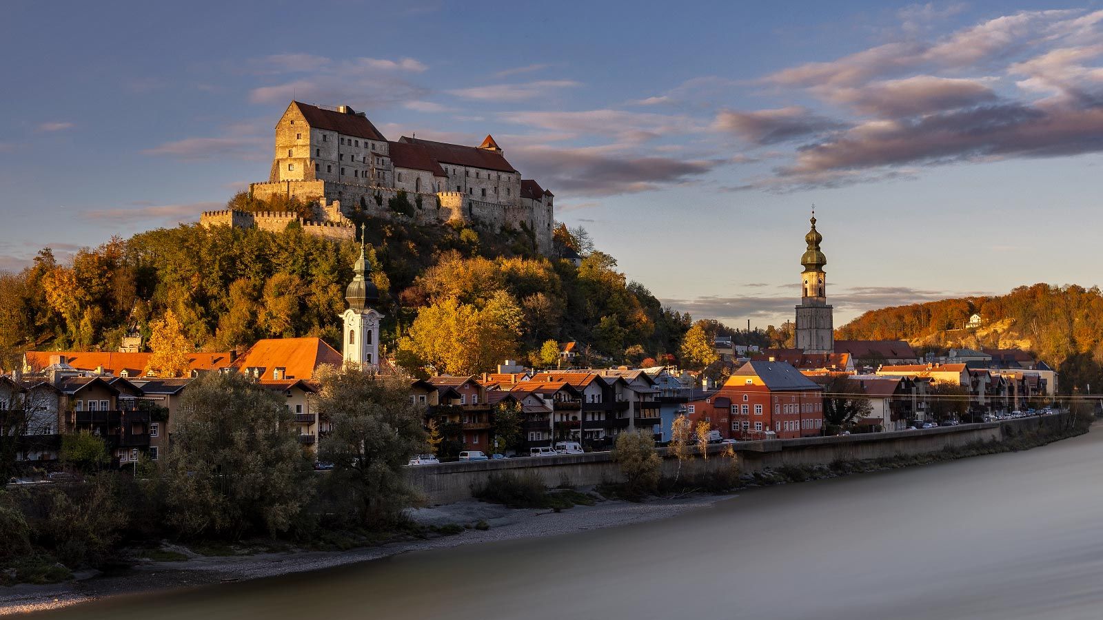 Burghausen im Sonnenuntergang an der Salzach (415_MG_9877-HDR_3_)