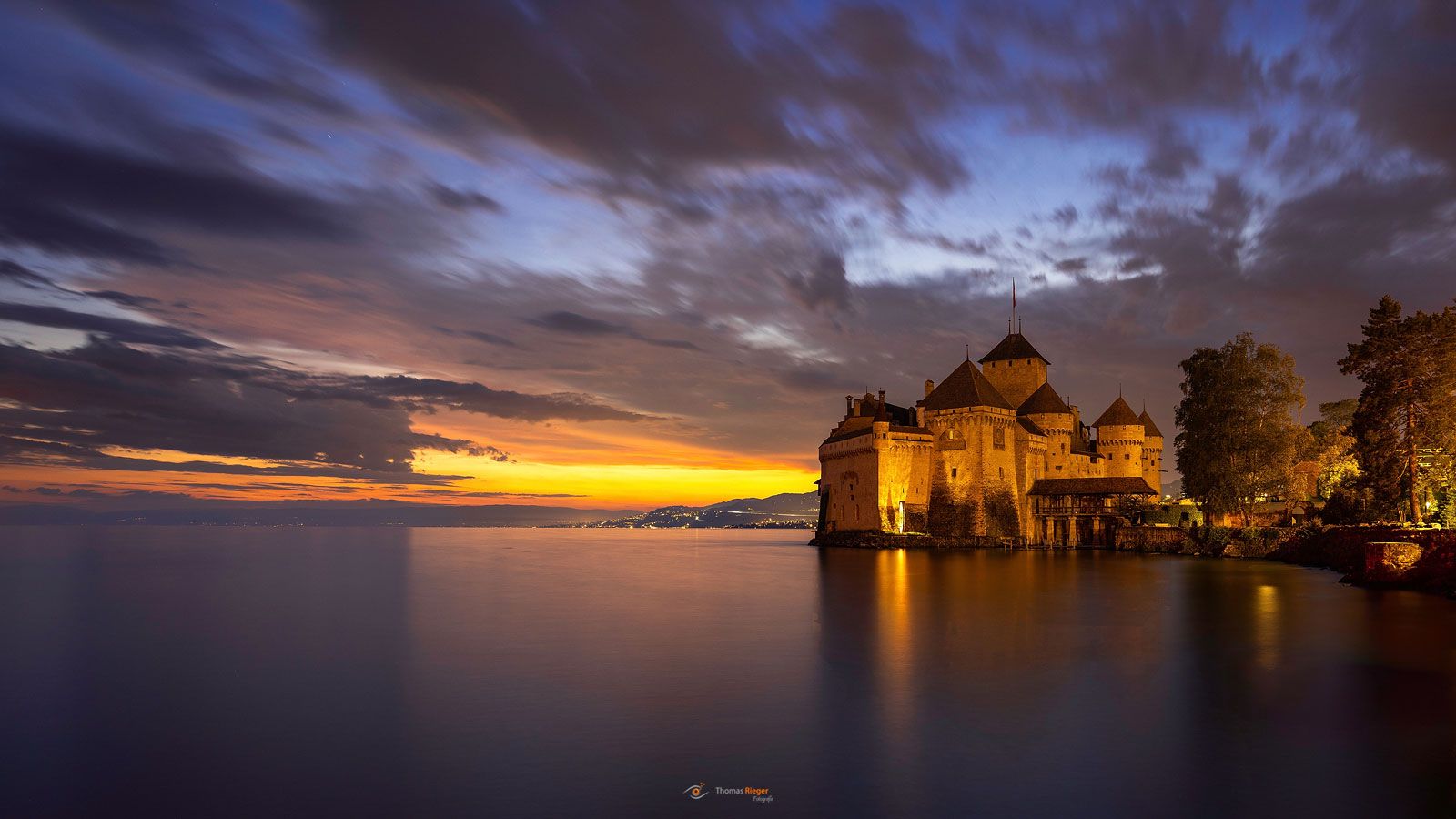 Château de Chillon, Schloss Chillon am Genfer See zur bauen Stunde Château de Chillon, Schloss Chillon am Genfer See zur bauen Stunde (421_MG_3724-Bearbeitet)